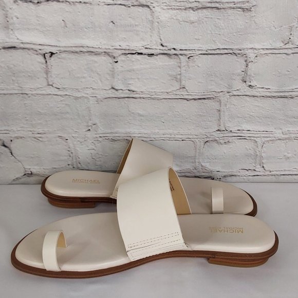 MICHAEL KORS 'AUGUST' LEATHER TOE-RING SLIP-ON SLIDE SANDALS IVORY TUSK 8 - Picture 6 of 16
